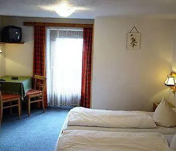 Garni Alpenrose Hotel